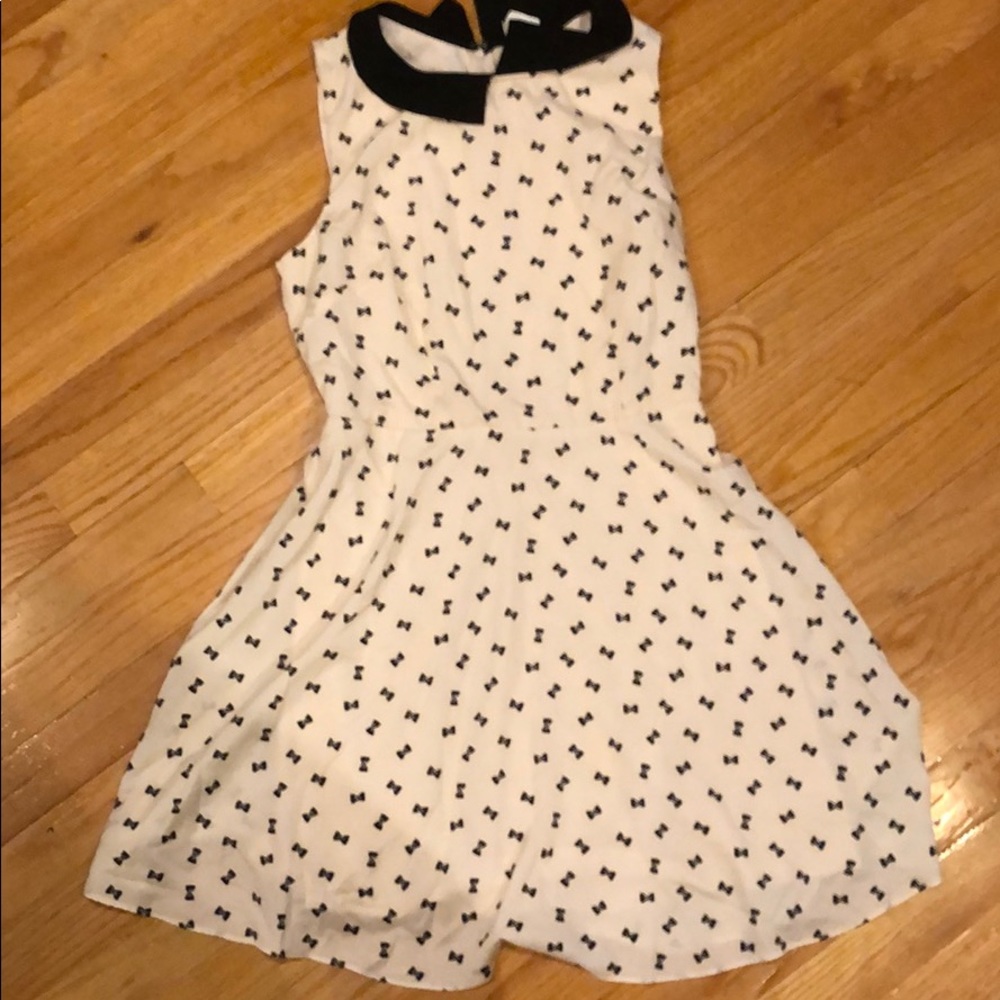 Cream a line sleeveless dress